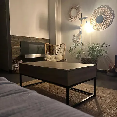 , Calme Et Reposante Villa